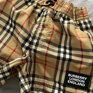 Size 4 trunks for boys